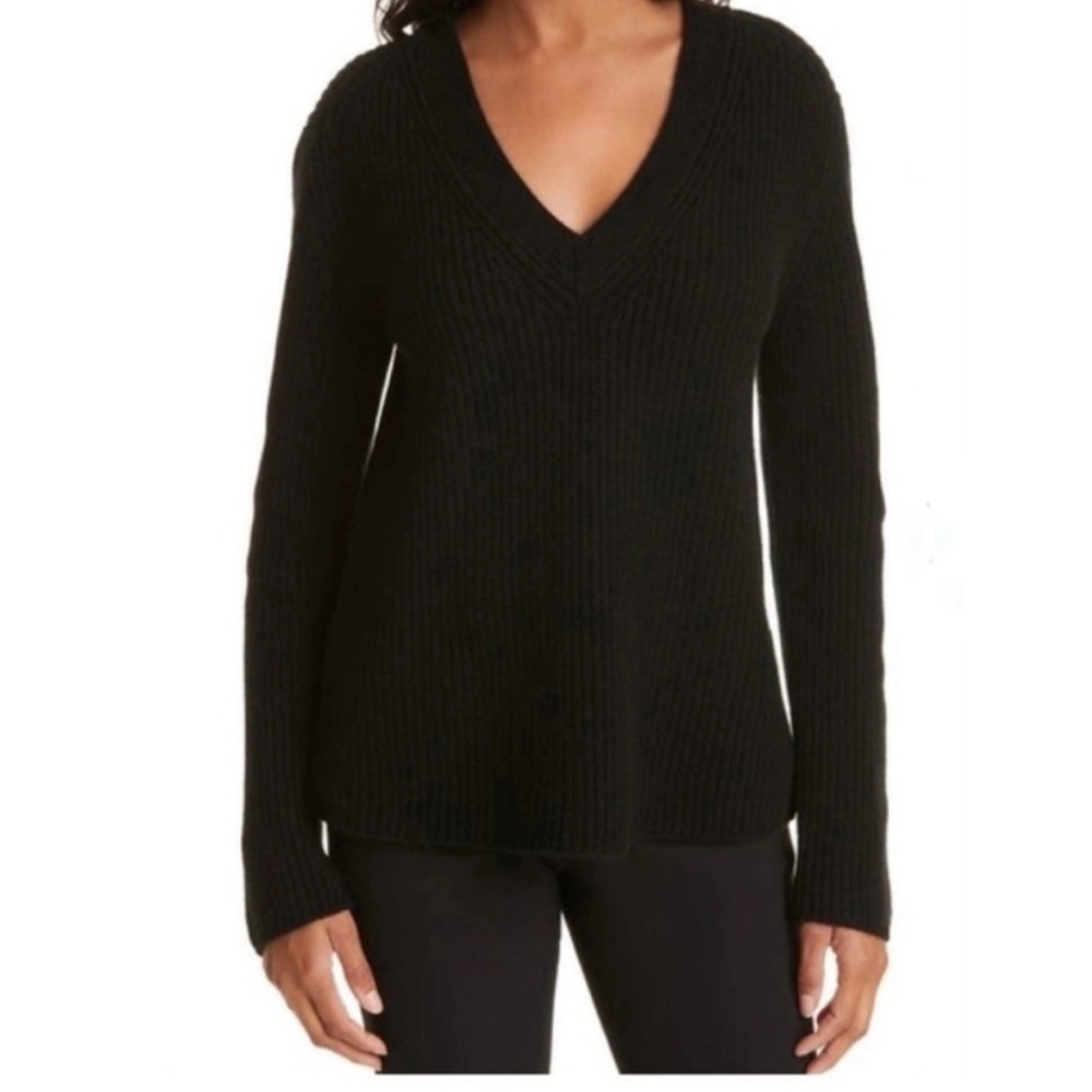 Vince Elegant Black V-Neck Sweater
